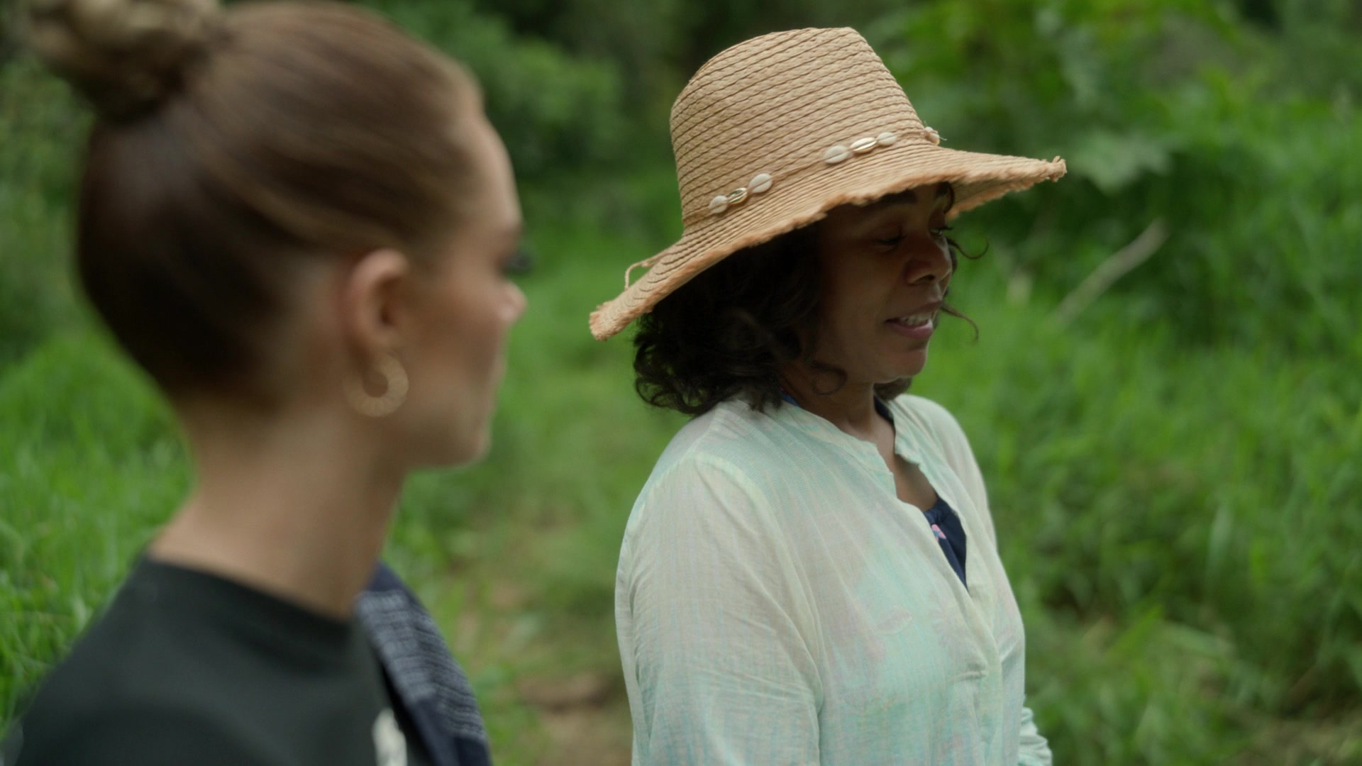 samaraweavingcom_nineperfectstrangers_315.jpg samaraweavingcom_nineperfectstrangers_315.jpg