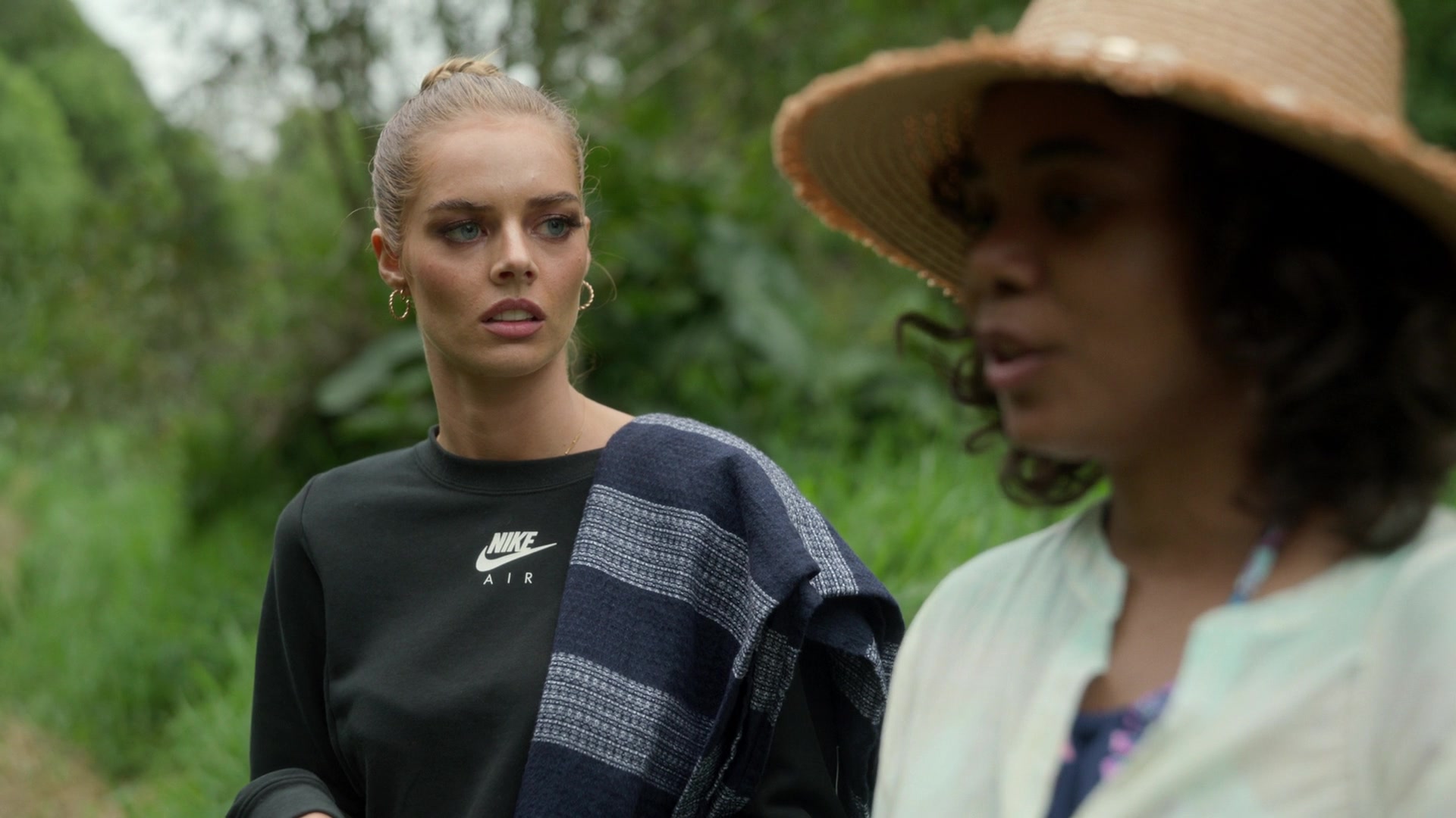 samaraweavingcom_nineperfectstrangers_318.jpg samaraweavingcom_nineperfectstrangers_318.jpg