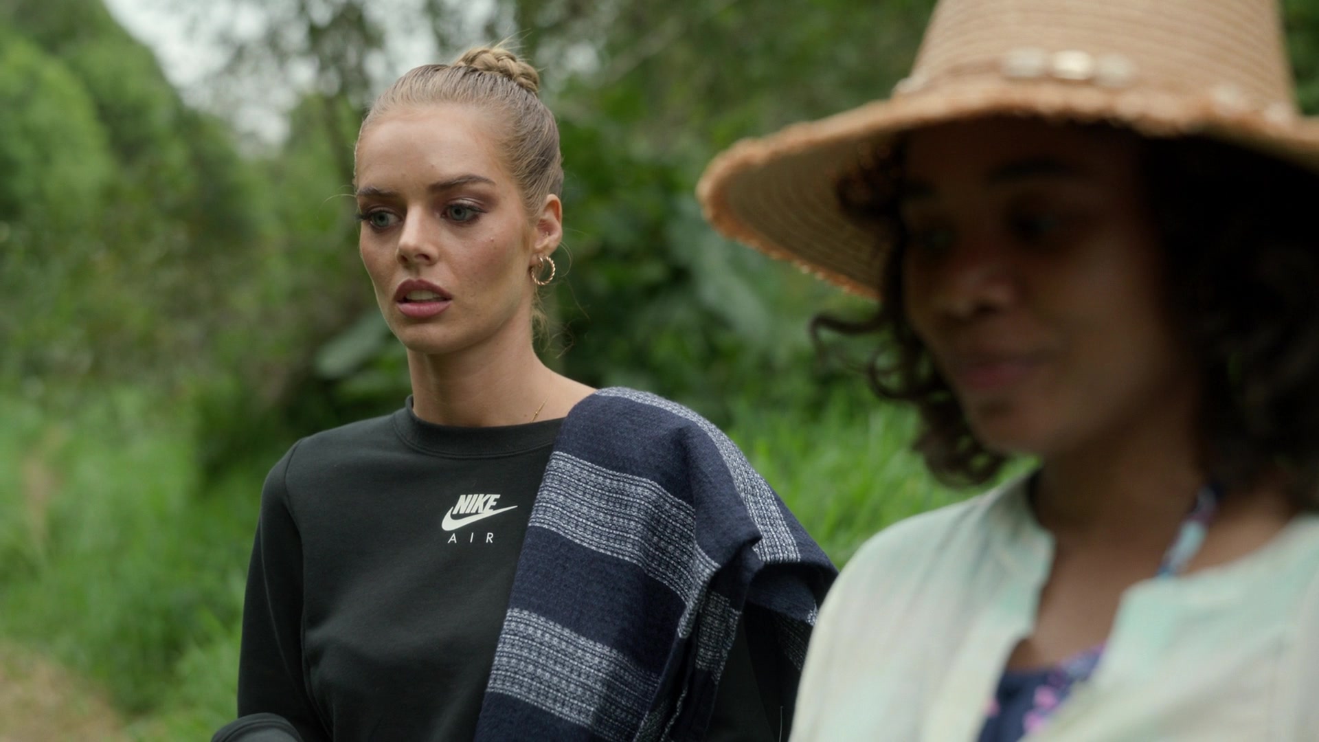 samaraweavingcom_nineperfectstrangers_322.jpg samaraweavingcom_nineperfectstrangers_322.jpg