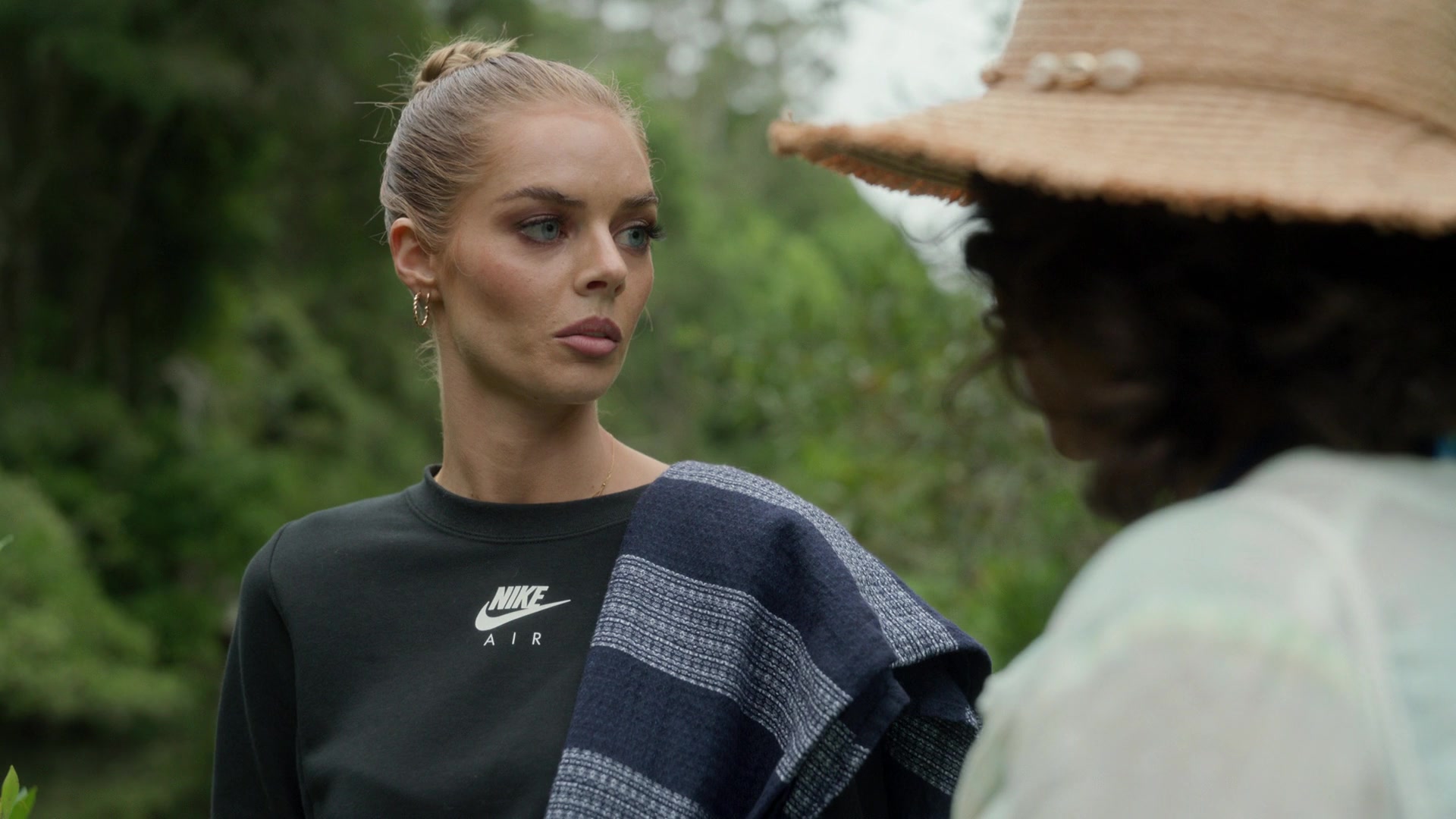 samaraweavingcom_nineperfectstrangers_375.jpg samaraweavingcom_nineperfectstrangers_375.jpg