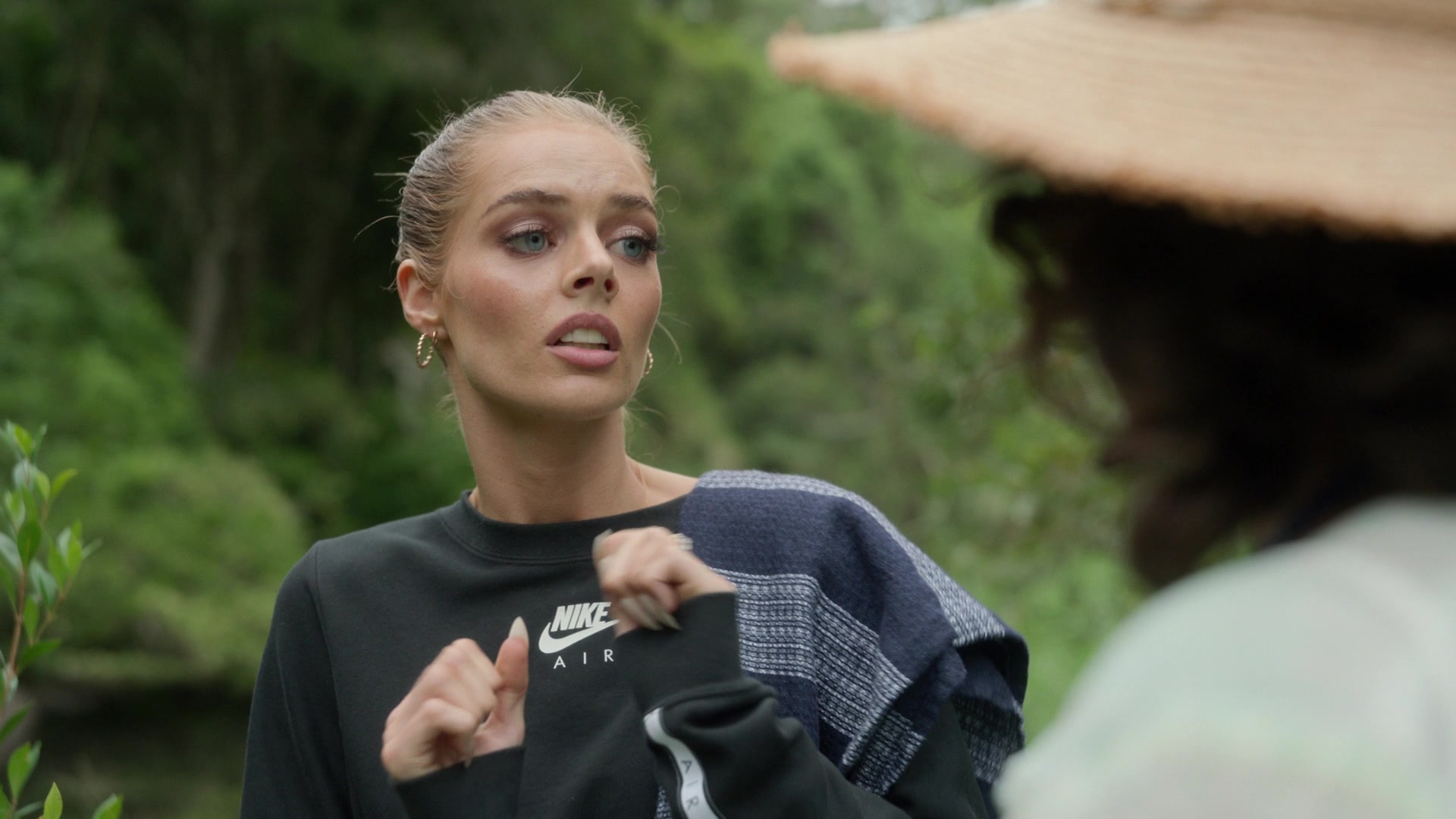 samaraweavingcom_nineperfectstrangers_392.jpg samaraweavingcom_nineperfectstrangers_392.jpg