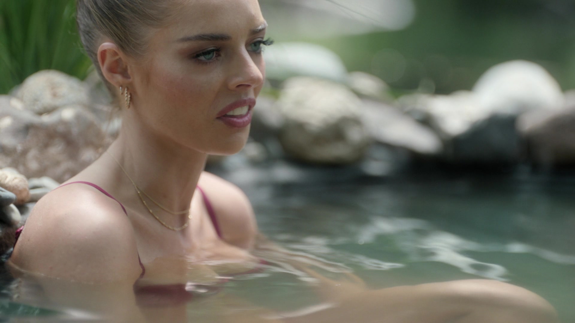 samaraweavingcom_nineperfectstrangers_473.jpg samaraweavingcom_nineperfectstrangers_473.jpg