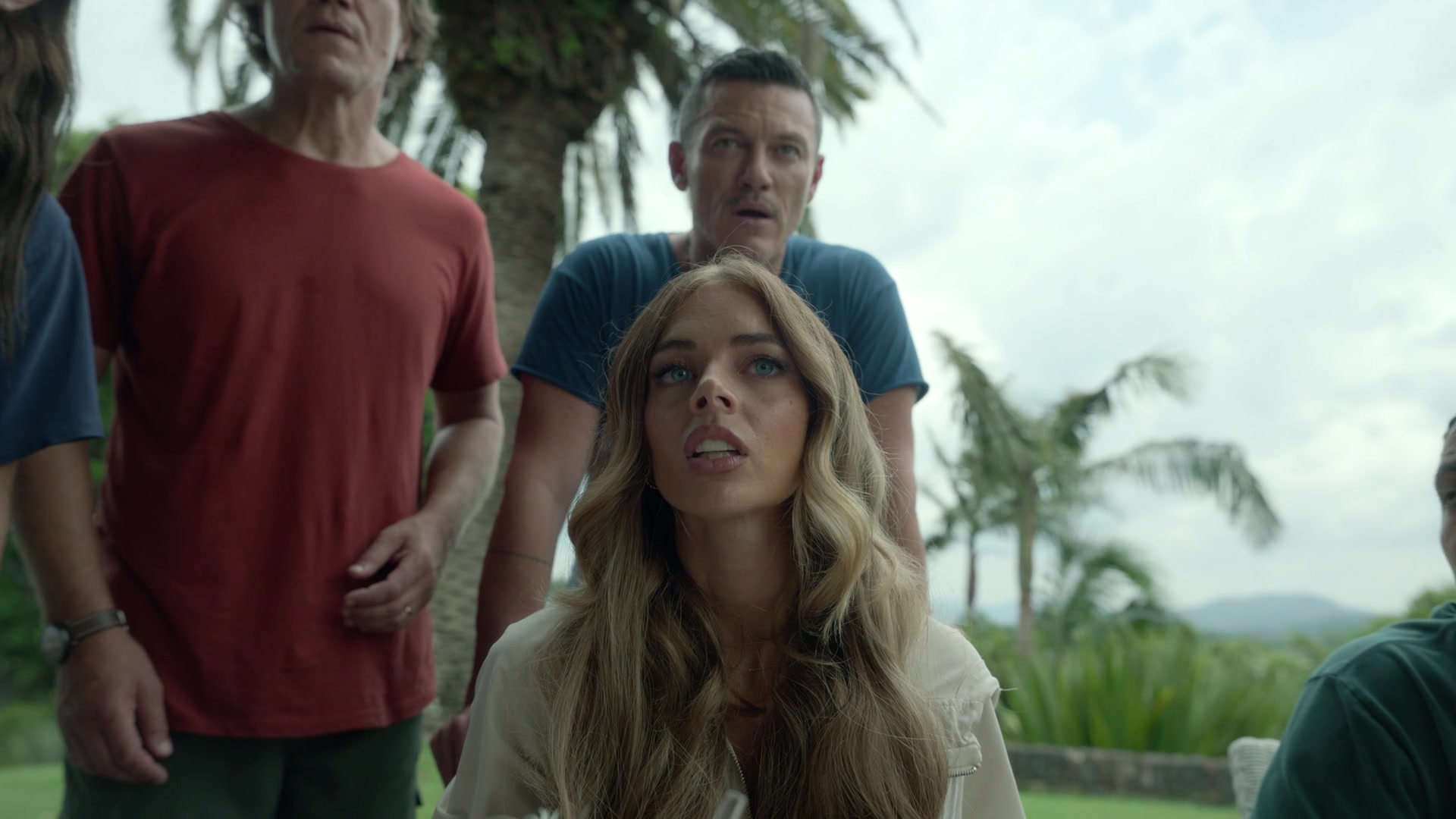 samaraweavingcom_nineperfectstrangers_039.jpg samaraweavingcom_nineperfectstrangers_039.jpg