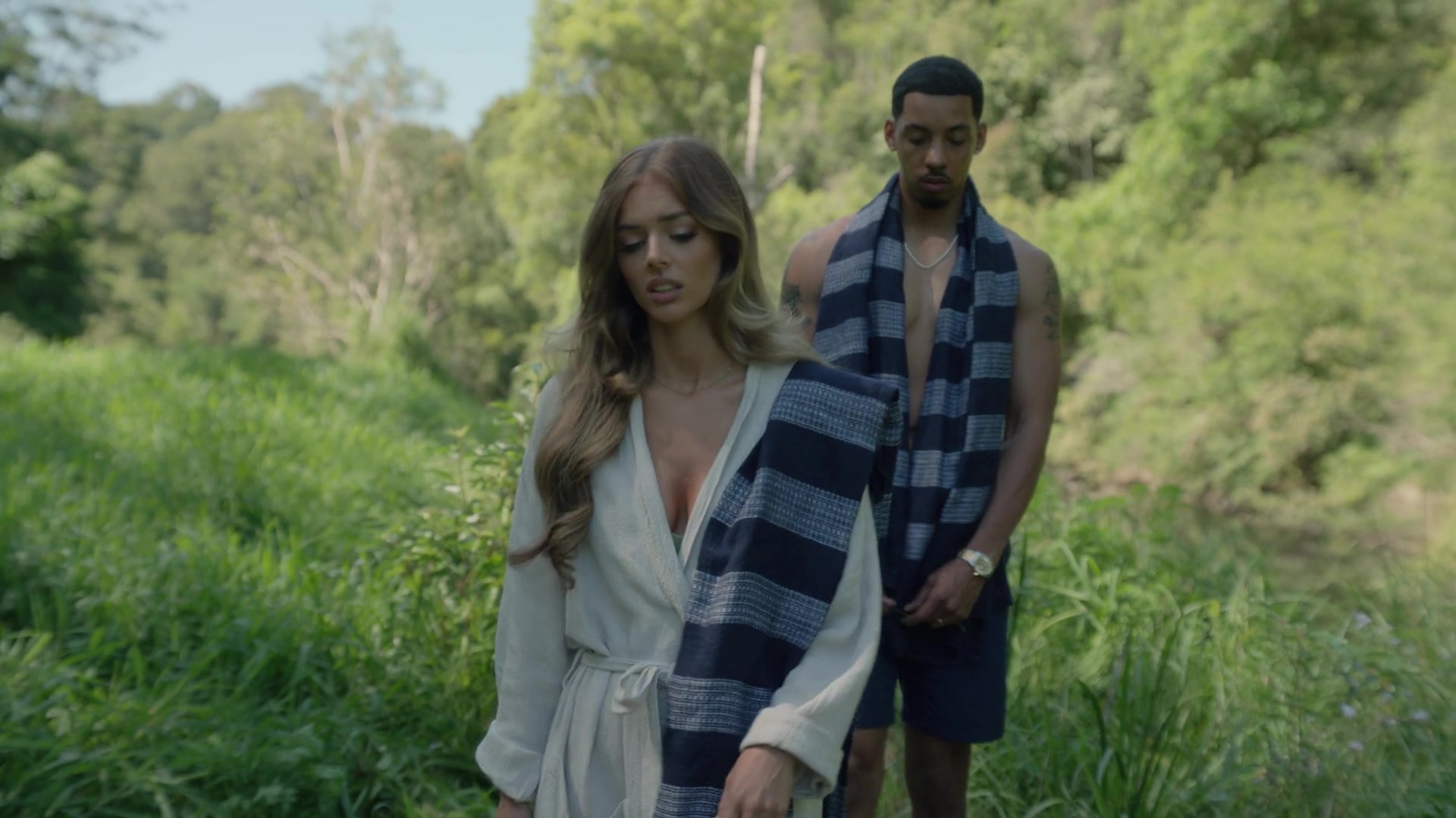 samaraweavingcom_nineperfectstrangers_092.jpg samaraweavingcom_nineperfectstrangers_092.jpg