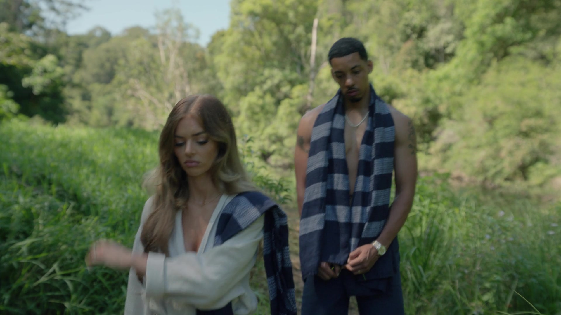 samaraweavingcom_nineperfectstrangers_095.jpg samaraweavingcom_nineperfectstrangers_095.jpg