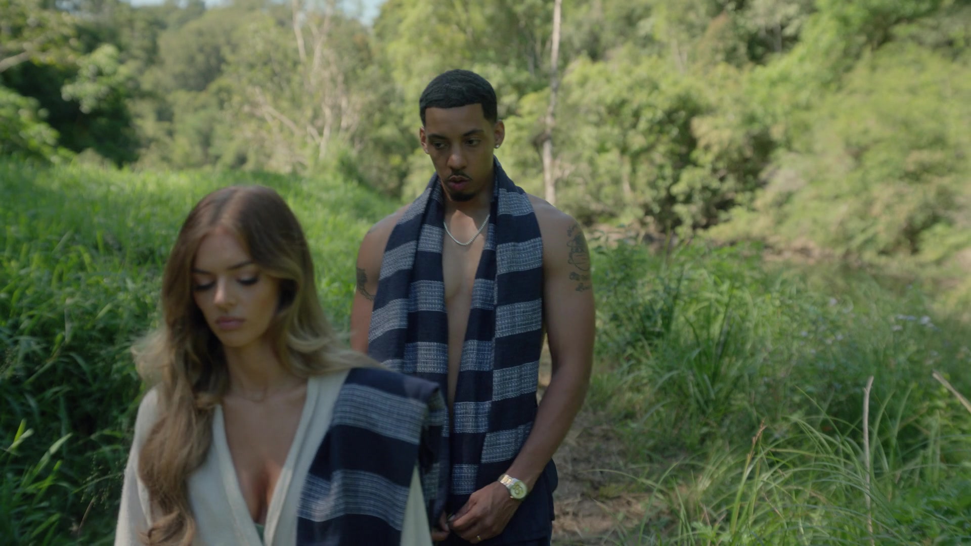 samaraweavingcom_nineperfectstrangers_098.jpg samaraweavingcom_nineperfectstrangers_098.jpg