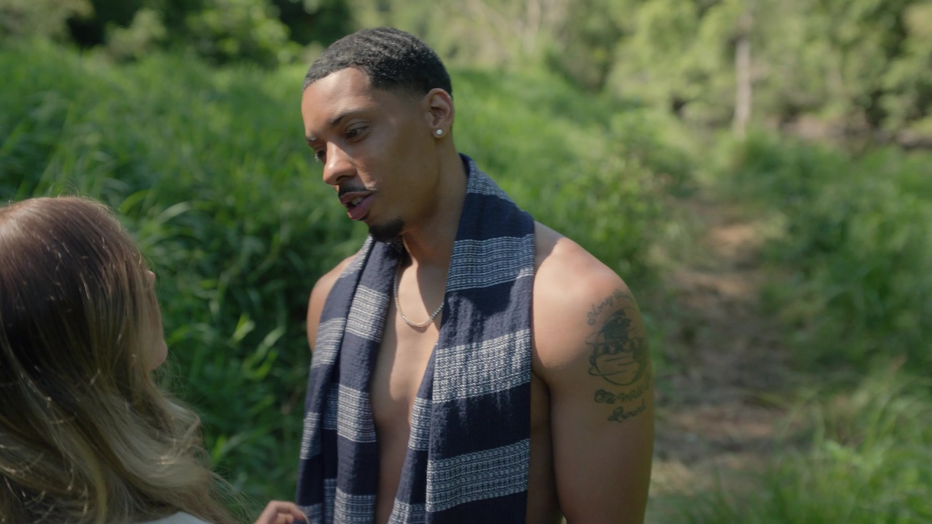 samaraweavingcom_nineperfectstrangers_110.jpg samaraweavingcom_nineperfectstrangers_110.jpg