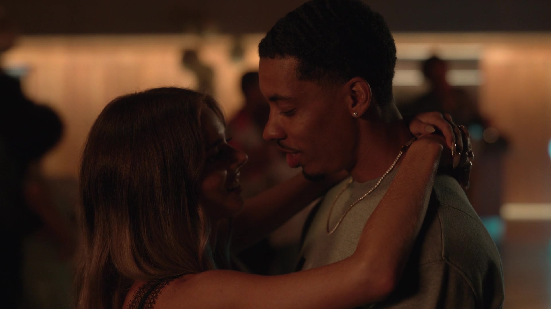 samaraweavingcom_nineperfectstrangers_174.jpg samaraweavingcom_nineperfectstrangers_174.jpg