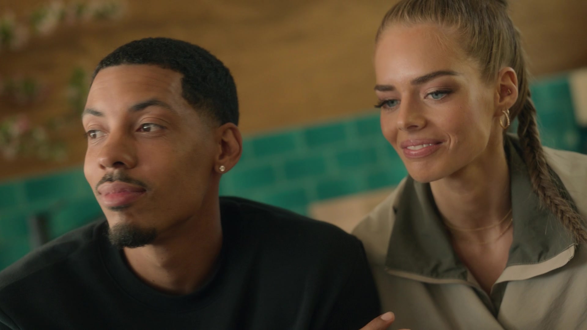 samaraweavingcom_nineperfectstrangers_018.jpg samaraweavingcom_nineperfectstrangers_018.jpg