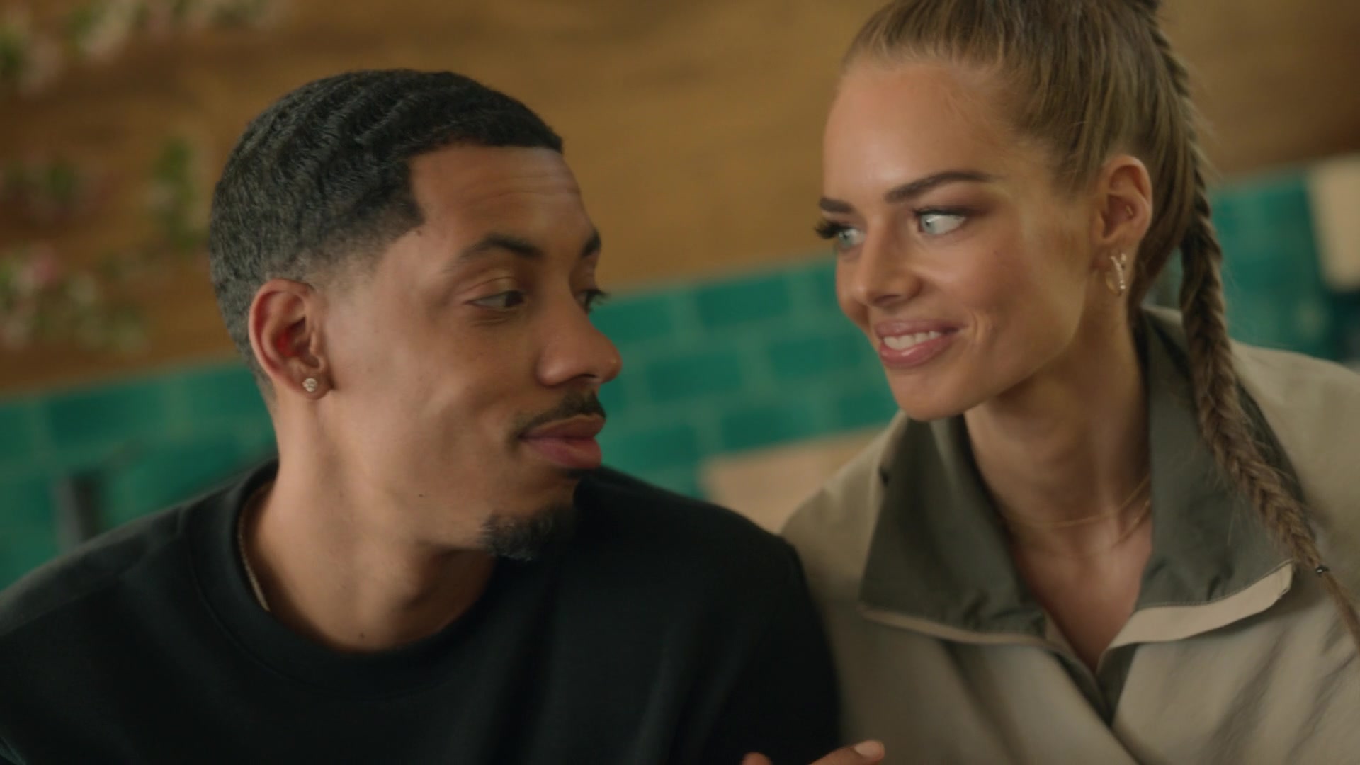 samaraweavingcom_nineperfectstrangers_019.jpg samaraweavingcom_nineperfectstrangers_019.jpg