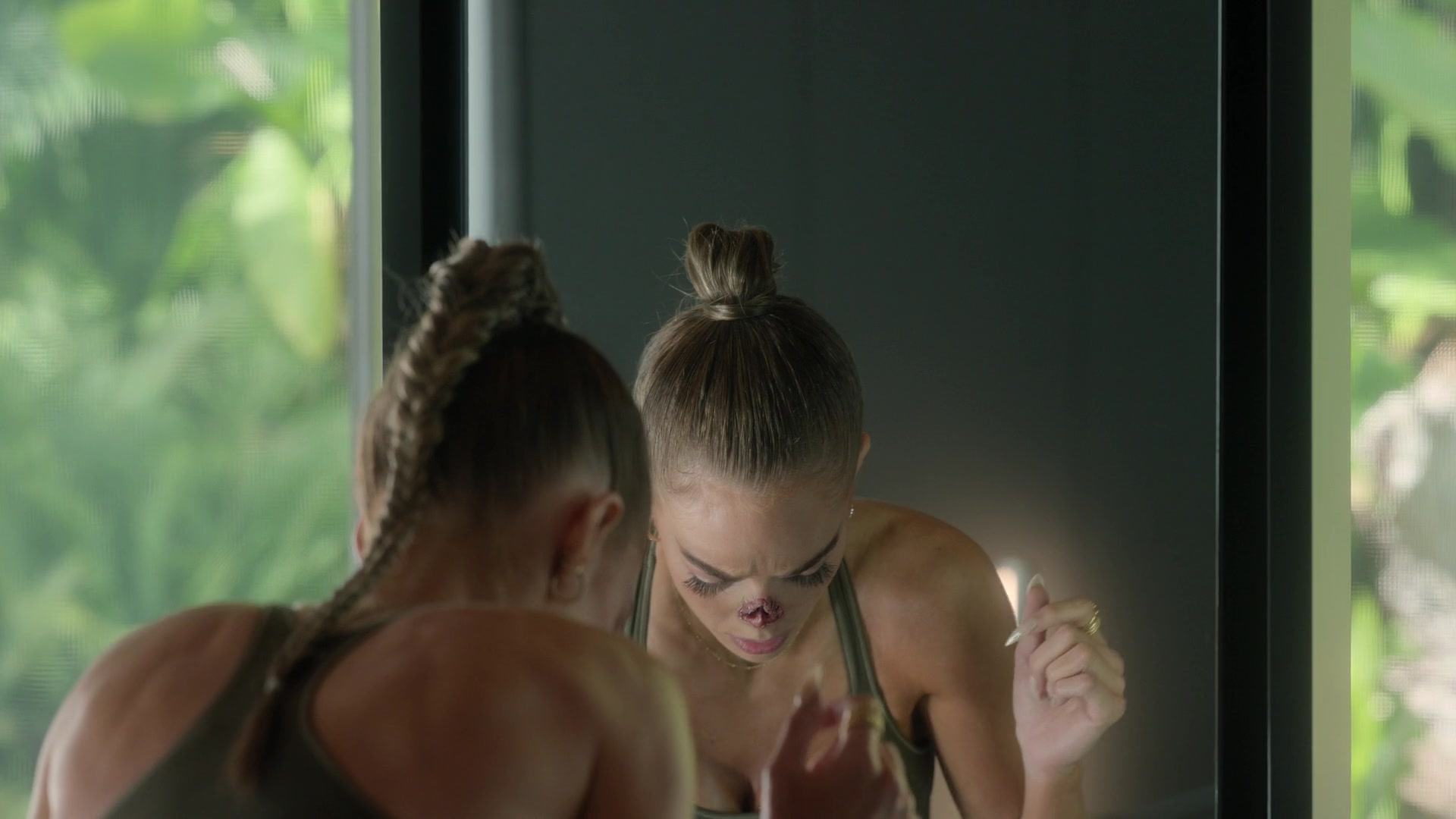 samaraweavingcom_nineperfectstrangers_093.jpg samaraweavingcom_nineperfectstrangers_093.jpg