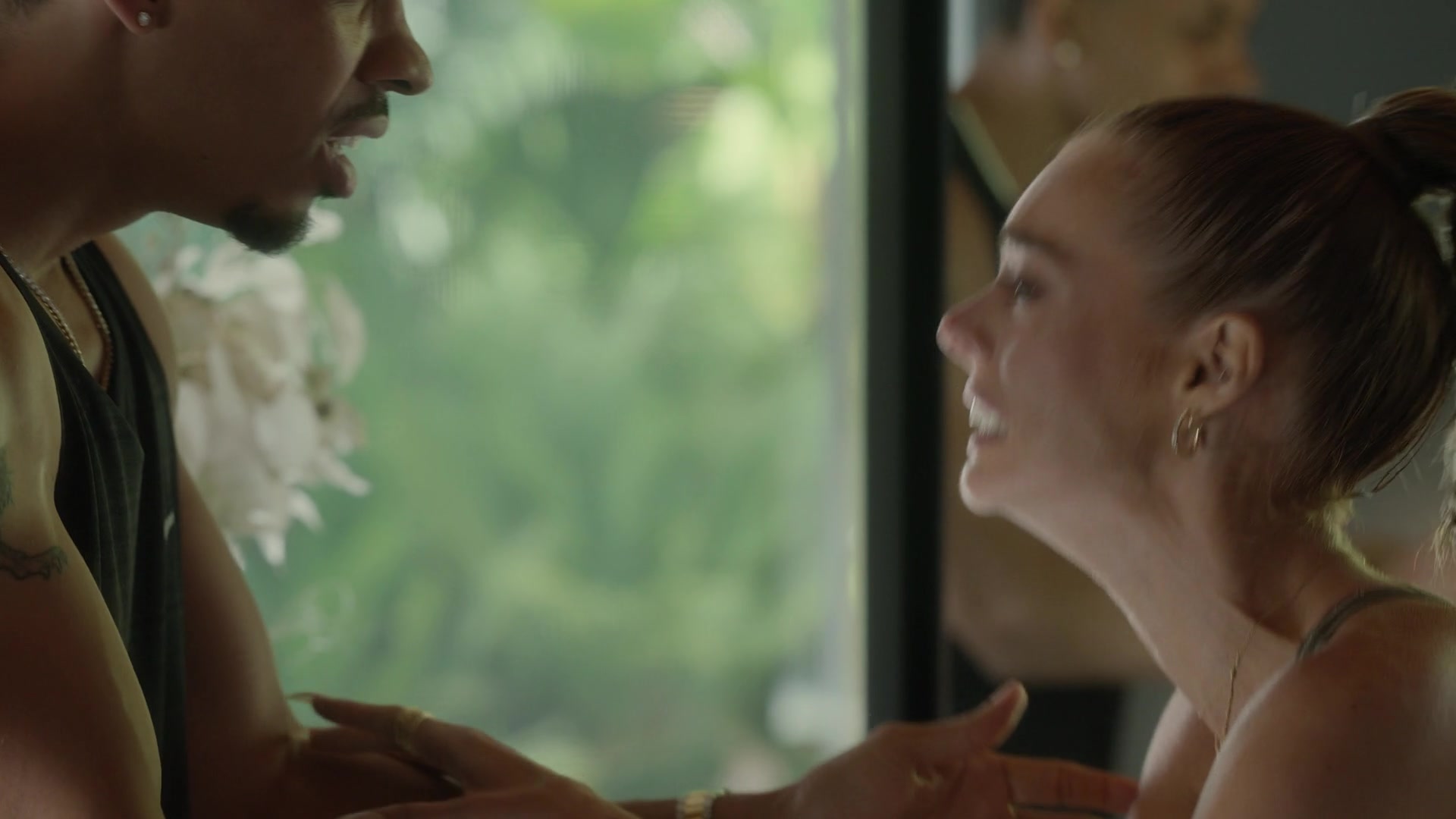 samaraweavingcom_nineperfectstrangers_123.jpg samaraweavingcom_nineperfectstrangers_123.jpg