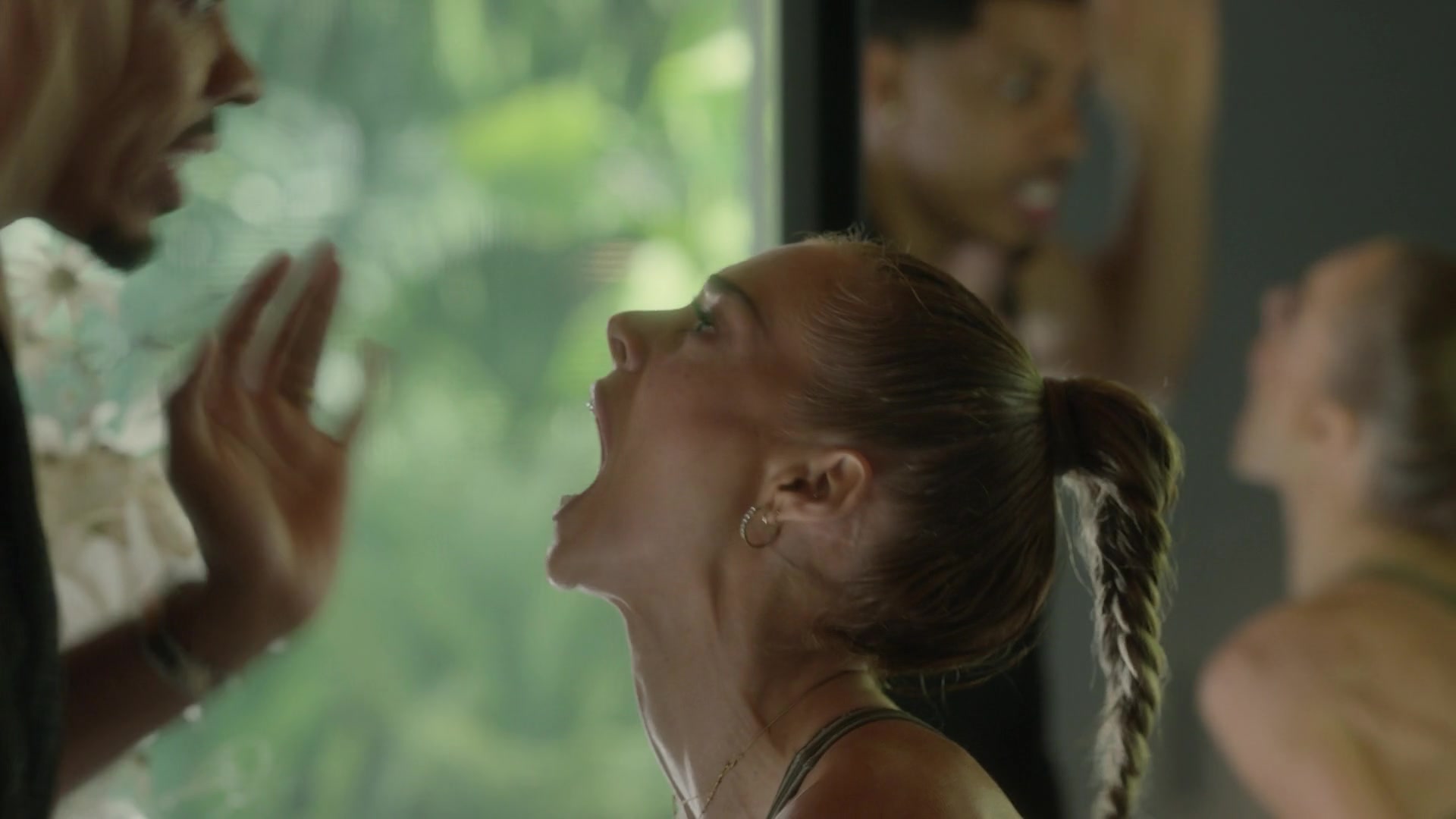 samaraweavingcom_nineperfectstrangers_128.jpg samaraweavingcom_nineperfectstrangers_128.jpg