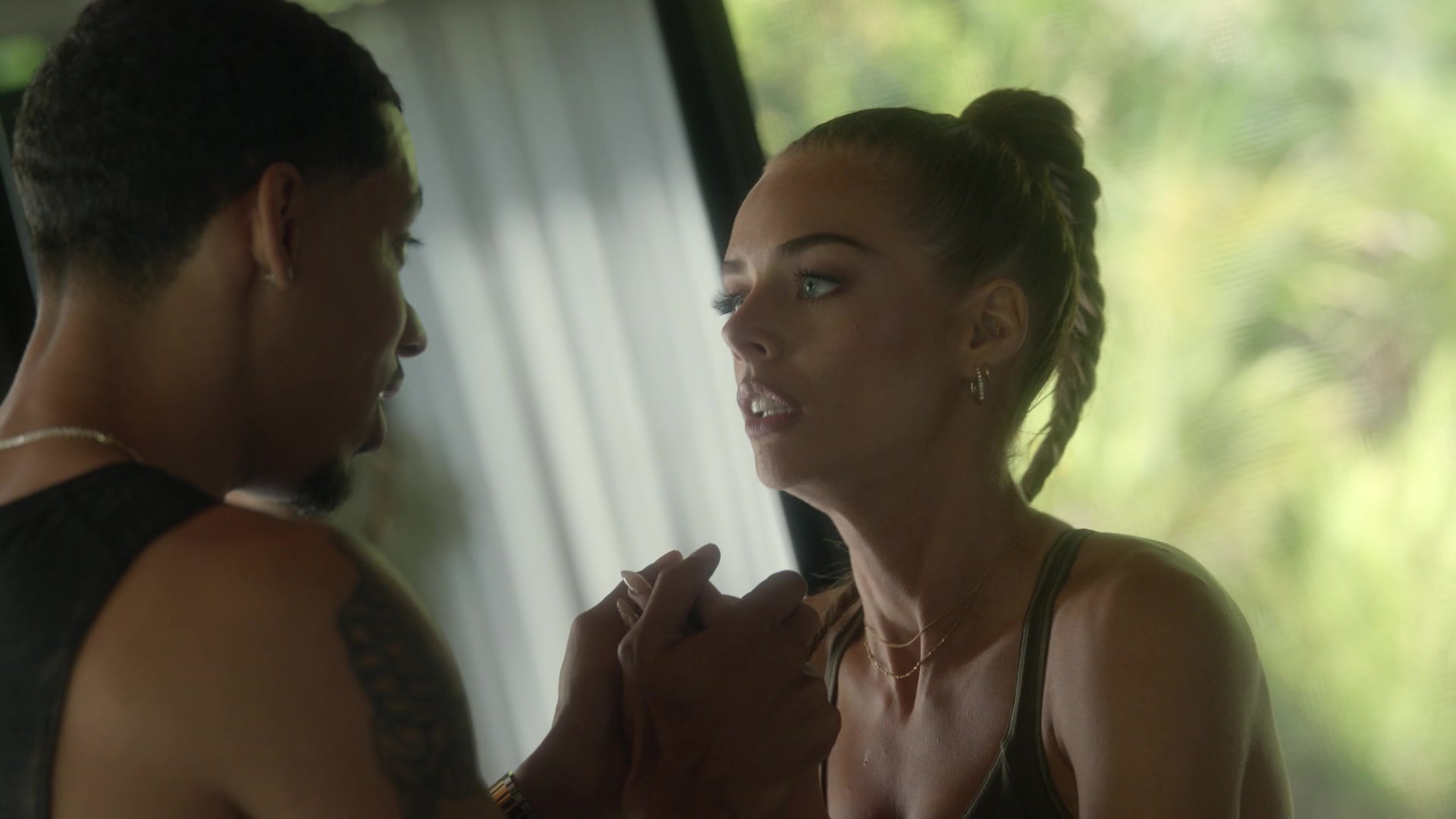 samaraweavingcom_nineperfectstrangers_155.jpg samaraweavingcom_nineperfectstrangers_155.jpg