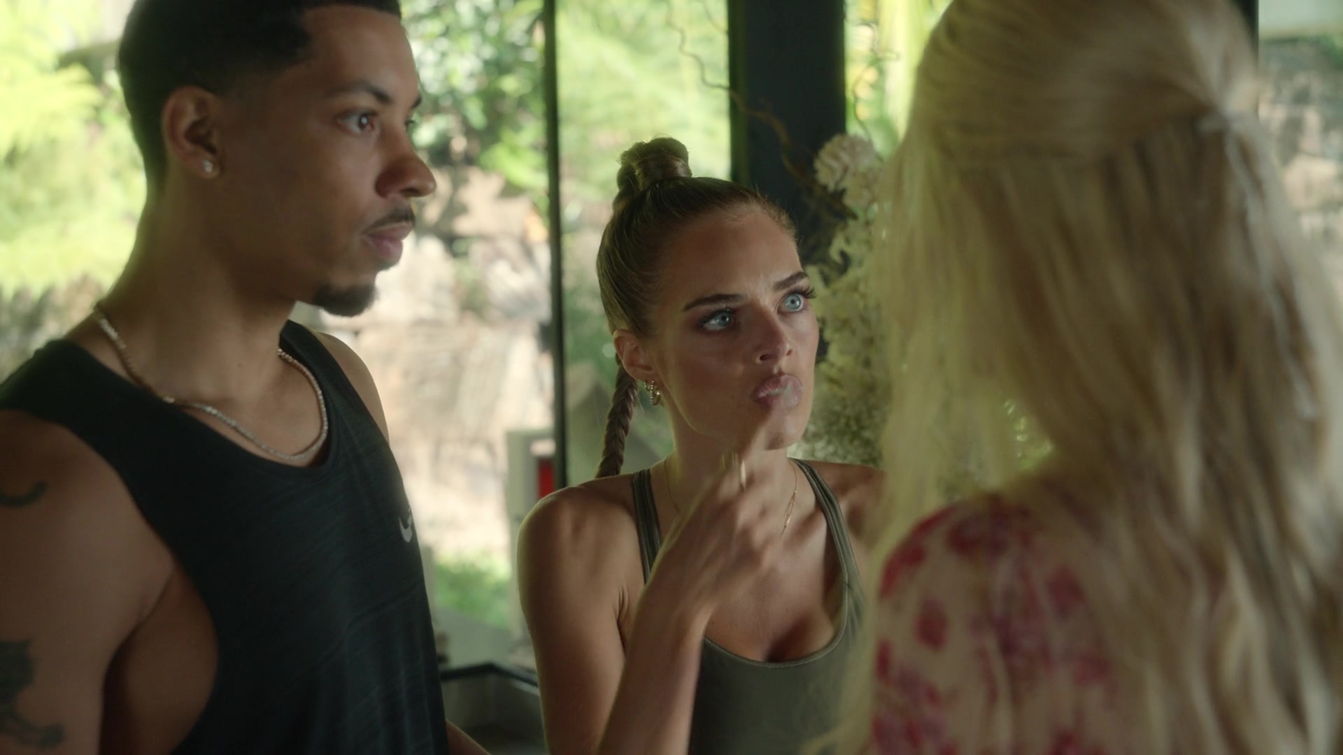 samaraweavingcom_nineperfectstrangers_168.jpg samaraweavingcom_nineperfectstrangers_168.jpg