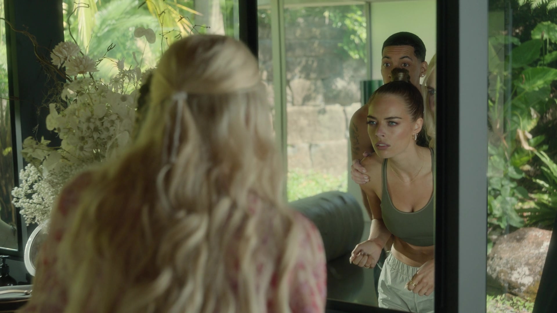 samaraweavingcom_nineperfectstrangers_172.jpg samaraweavingcom_nineperfectstrangers_172.jpg