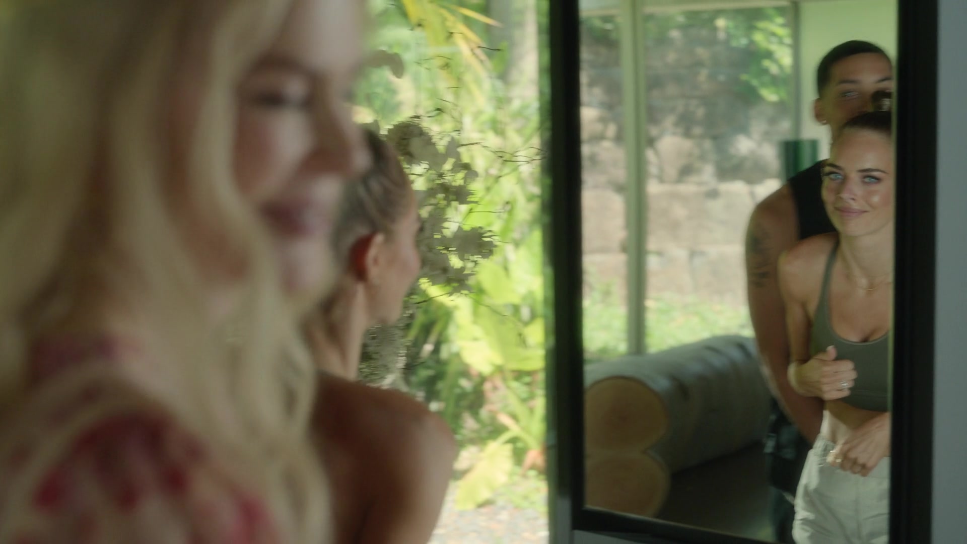 samaraweavingcom_nineperfectstrangers_178.jpg samaraweavingcom_nineperfectstrangers_178.jpg