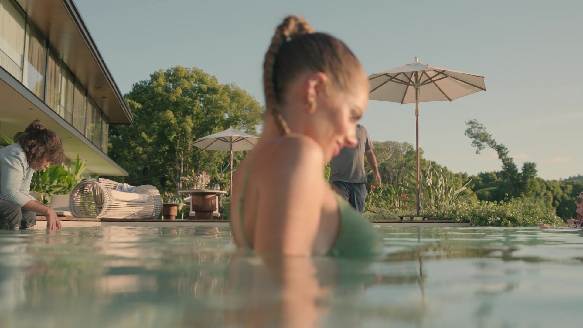 samaraweavingcom_nineperfectstrangers_206.jpg samaraweavingcom_nineperfectstrangers_206.jpg