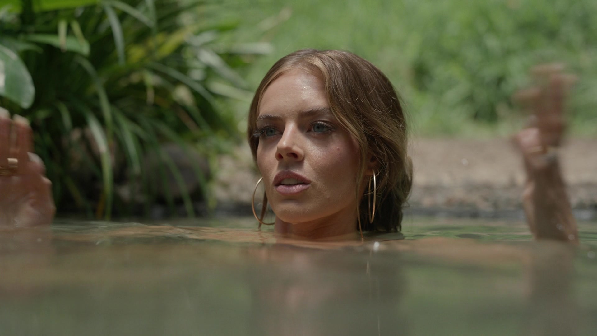 samaraweavingcom_nineperfectstrangers_041.jpg samaraweavingcom_nineperfectstrangers_041.jpg