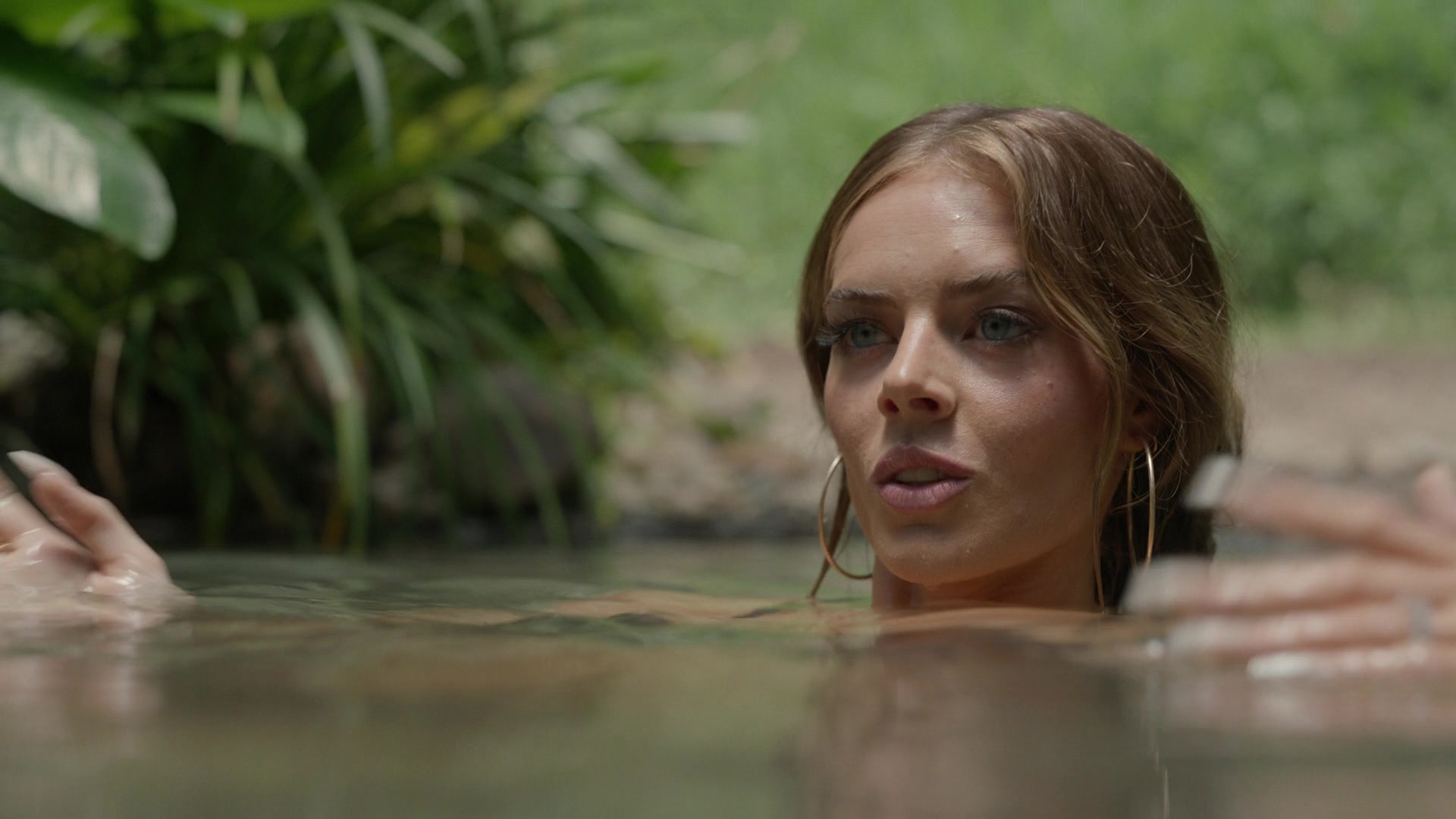 samaraweavingcom_nineperfectstrangers_044.jpg samaraweavingcom_nineperfectstrangers_044.jpg