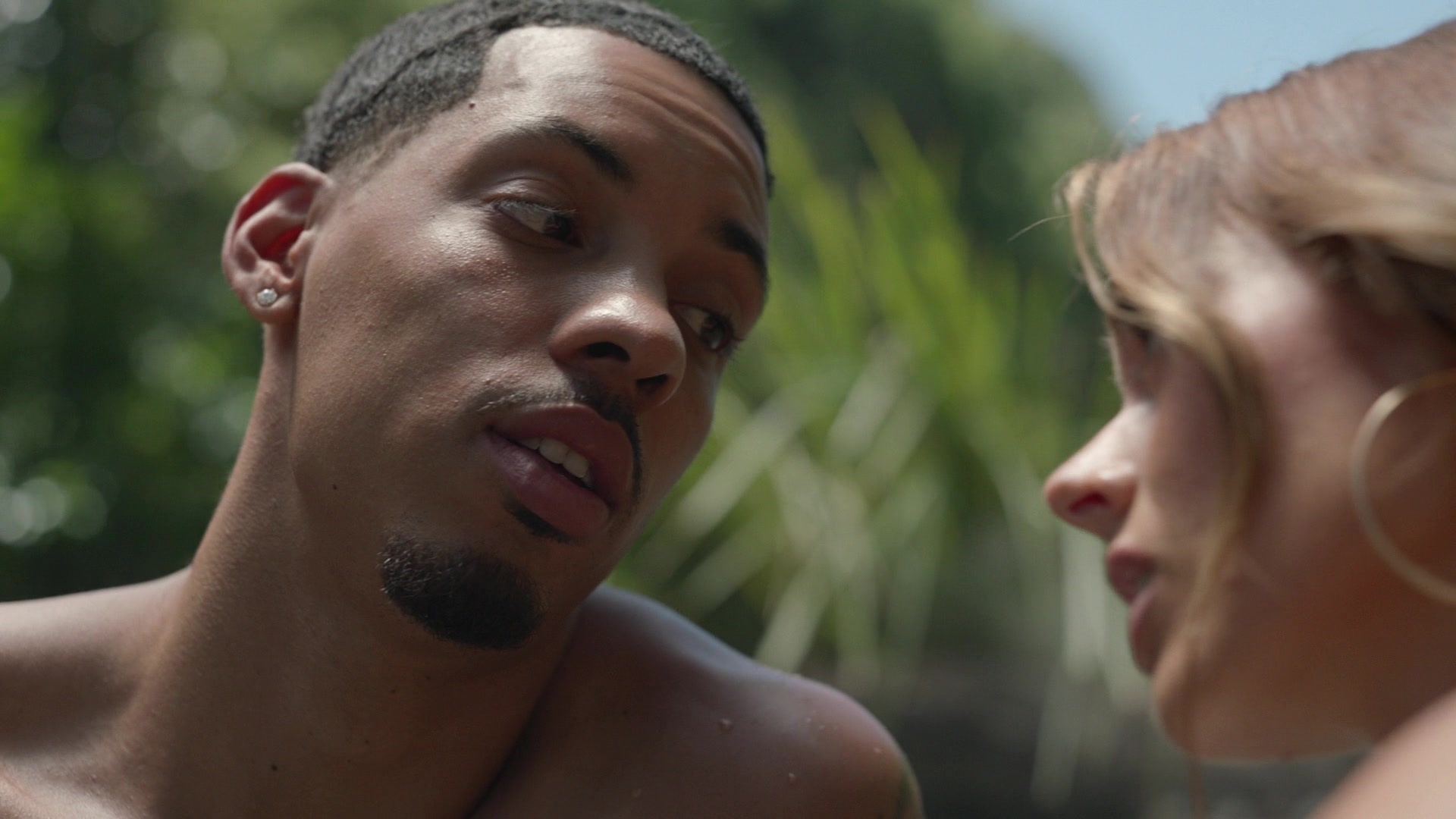 samaraweavingcom_nineperfectstrangers_114.jpg samaraweavingcom_nineperfectstrangers_114.jpg