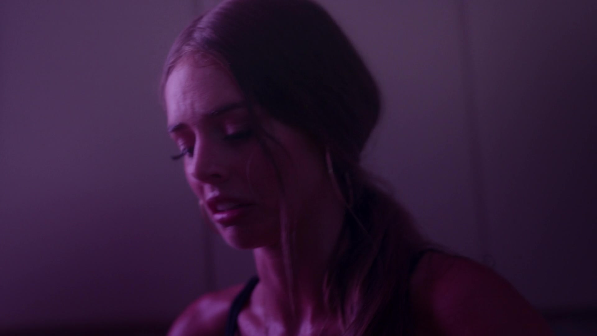 samaraweavingcom_nineperfectstrangers_120.jpg samaraweavingcom_nineperfectstrangers_120.jpg