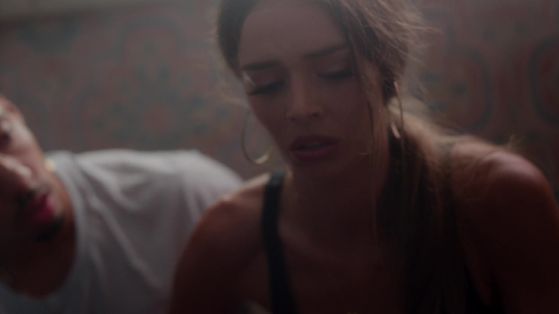 samaraweavingcom_nineperfectstrangers_125.jpg samaraweavingcom_nineperfectstrangers_125.jpg