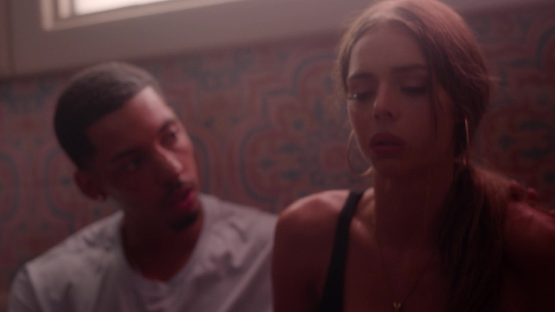 samaraweavingcom_nineperfectstrangers_128.jpg samaraweavingcom_nineperfectstrangers_128.jpg