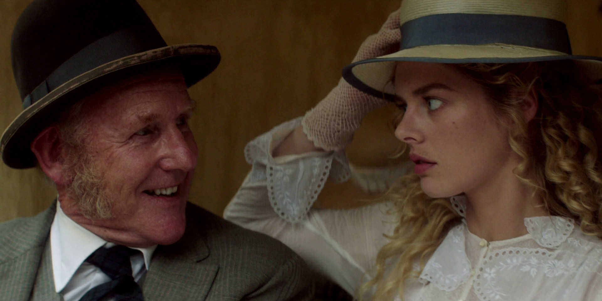 samaraweaving_picnicathangingrock_0310.jpg samaraweaving_picnicathangingrock_0310.jpg