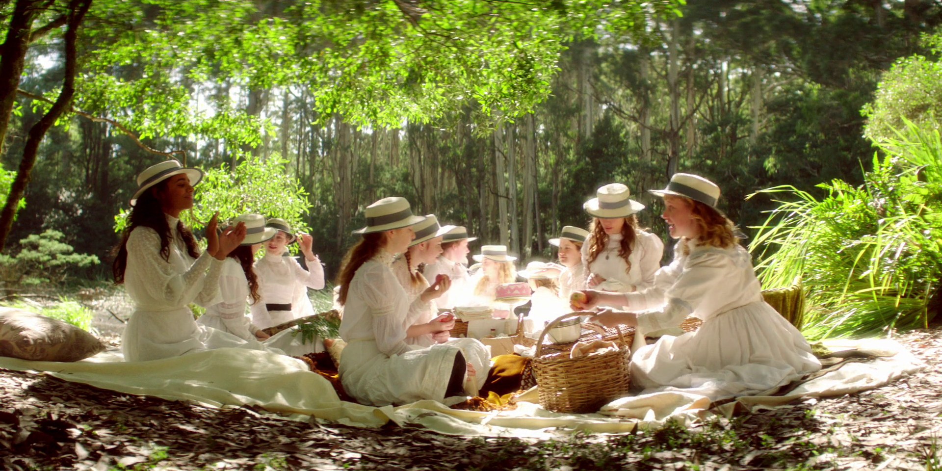 samaraweaving_picnicathangingrock_0357.jpg samaraweaving_picnicathangingrock_0357.jpg