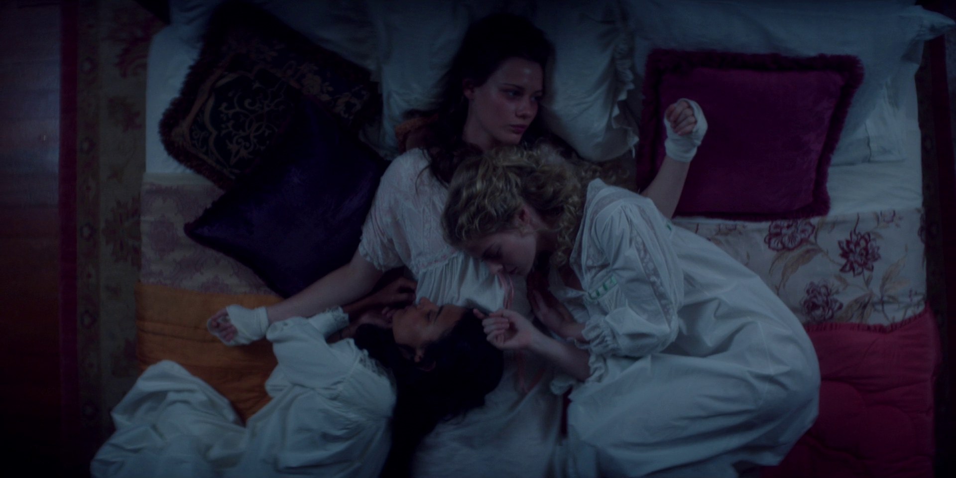 samaraweaving_picnicathangingrock_0149.jpg samaraweaving_picnicathangingrock_0149.jpg