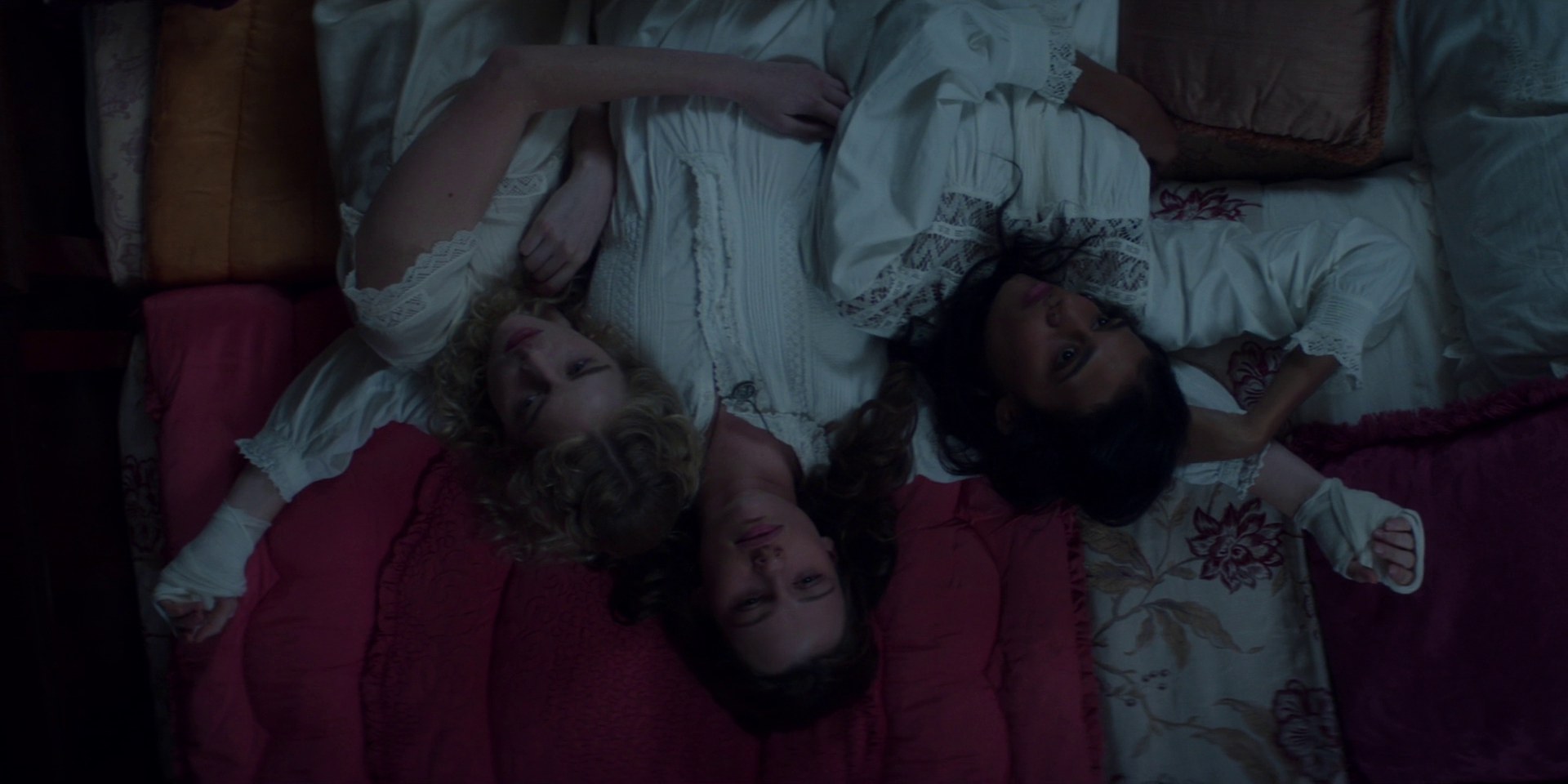 samaraweaving_picnicathangingrock_0518.jpg samaraweaving_picnicathangingrock_0518.jpg