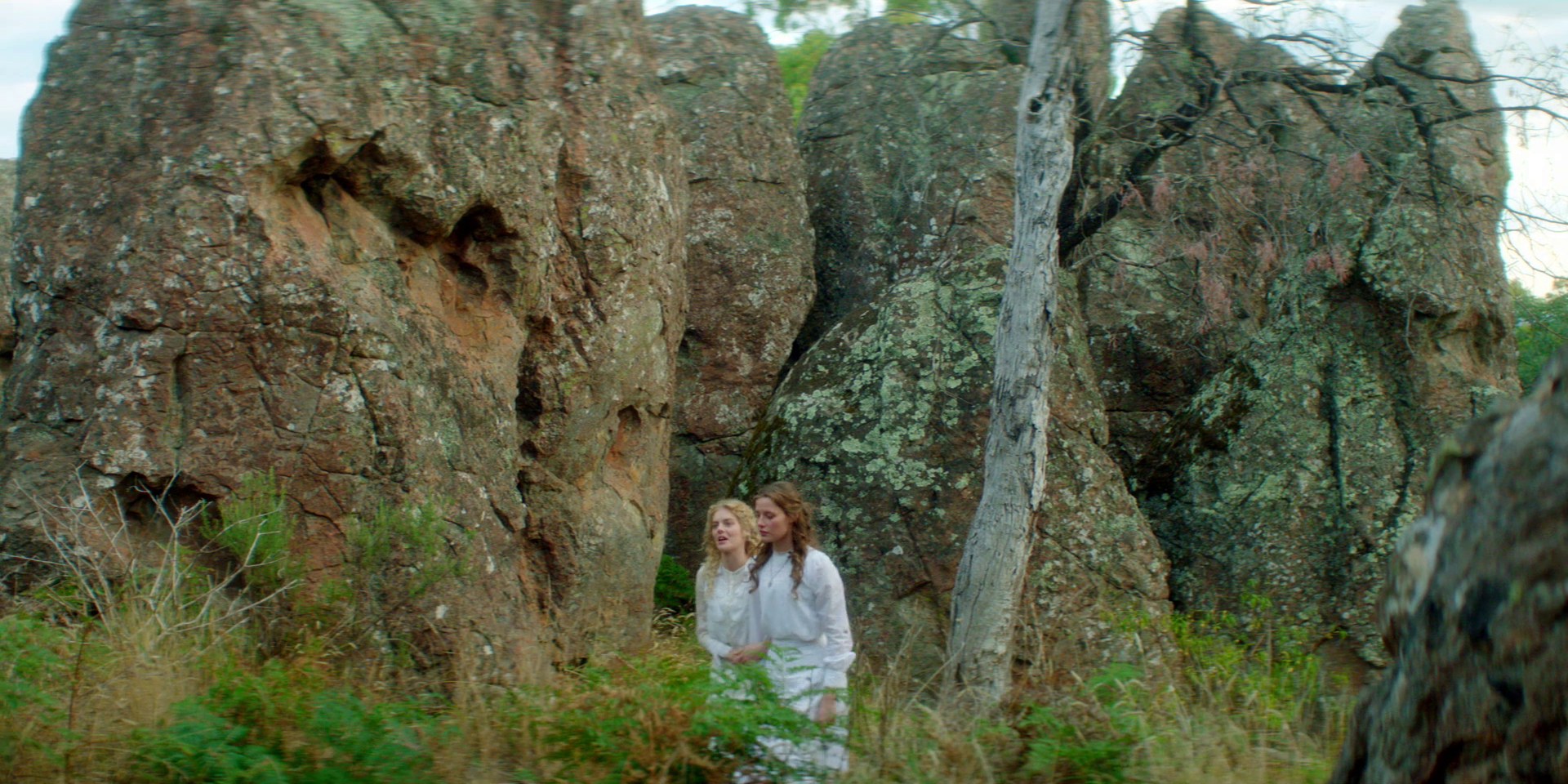 samaraweaving_picnicathangingrock_0580.jpg samaraweaving_picnicathangingrock_0580.jpg