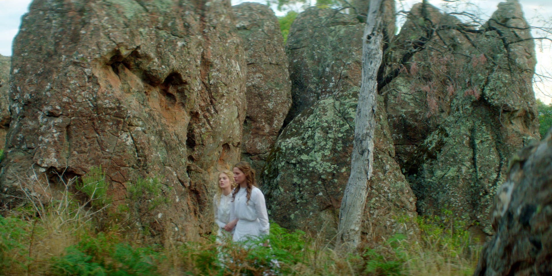 samaraweaving_picnicathangingrock_0582.jpg samaraweaving_picnicathangingrock_0582.jpg