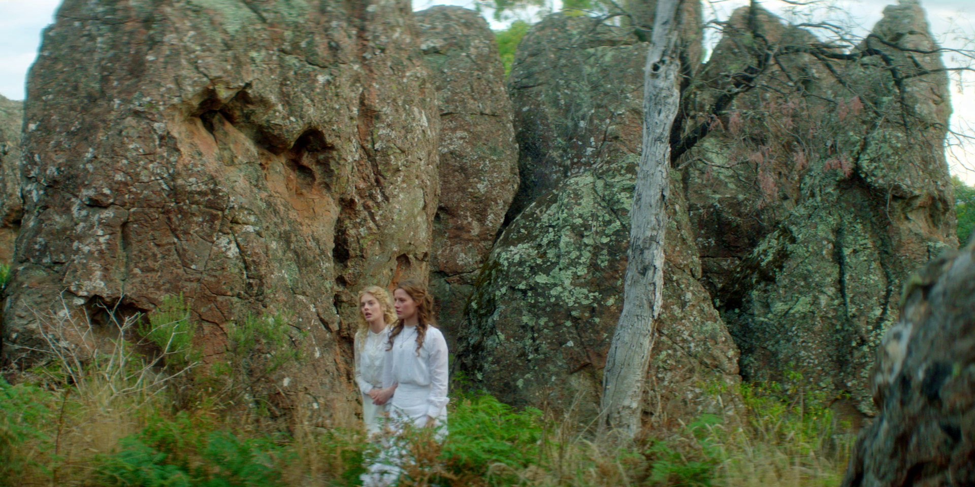 samaraweaving_picnicathangingrock_0583.jpg samaraweaving_picnicathangingrock_0583.jpg