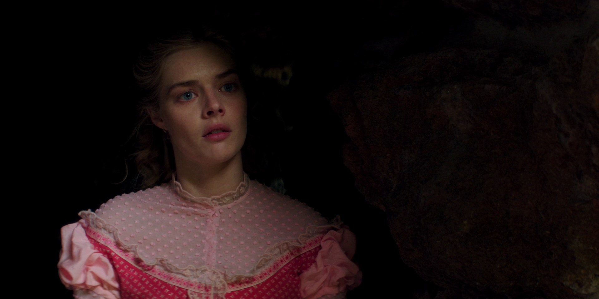 samaraweaving_picnicathangingrock_0683.jpg samaraweaving_picnicathangingrock_0683.jpg