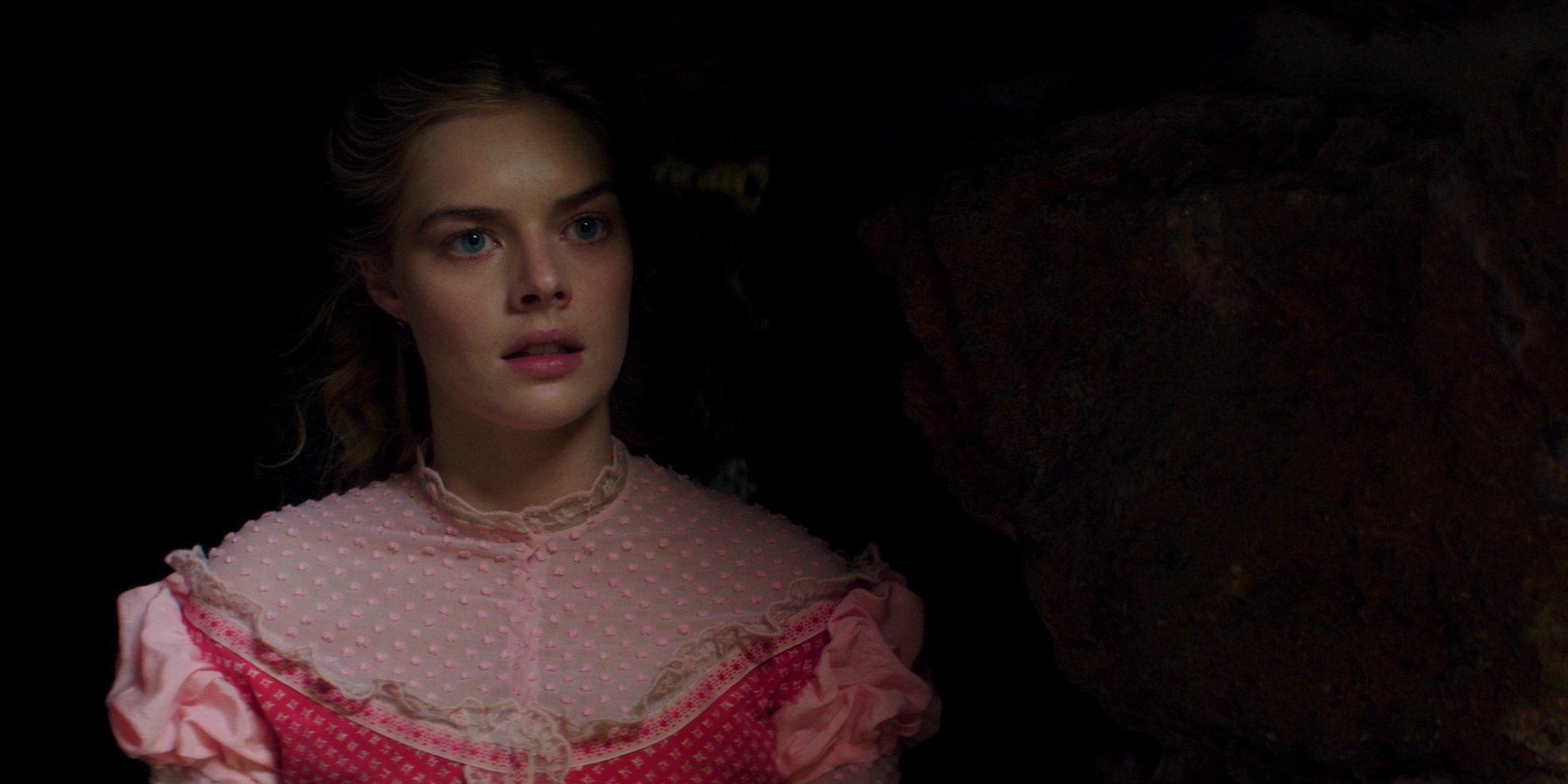 samaraweaving_picnicathangingrock_0692.jpg samaraweaving_picnicathangingrock_0692.jpg