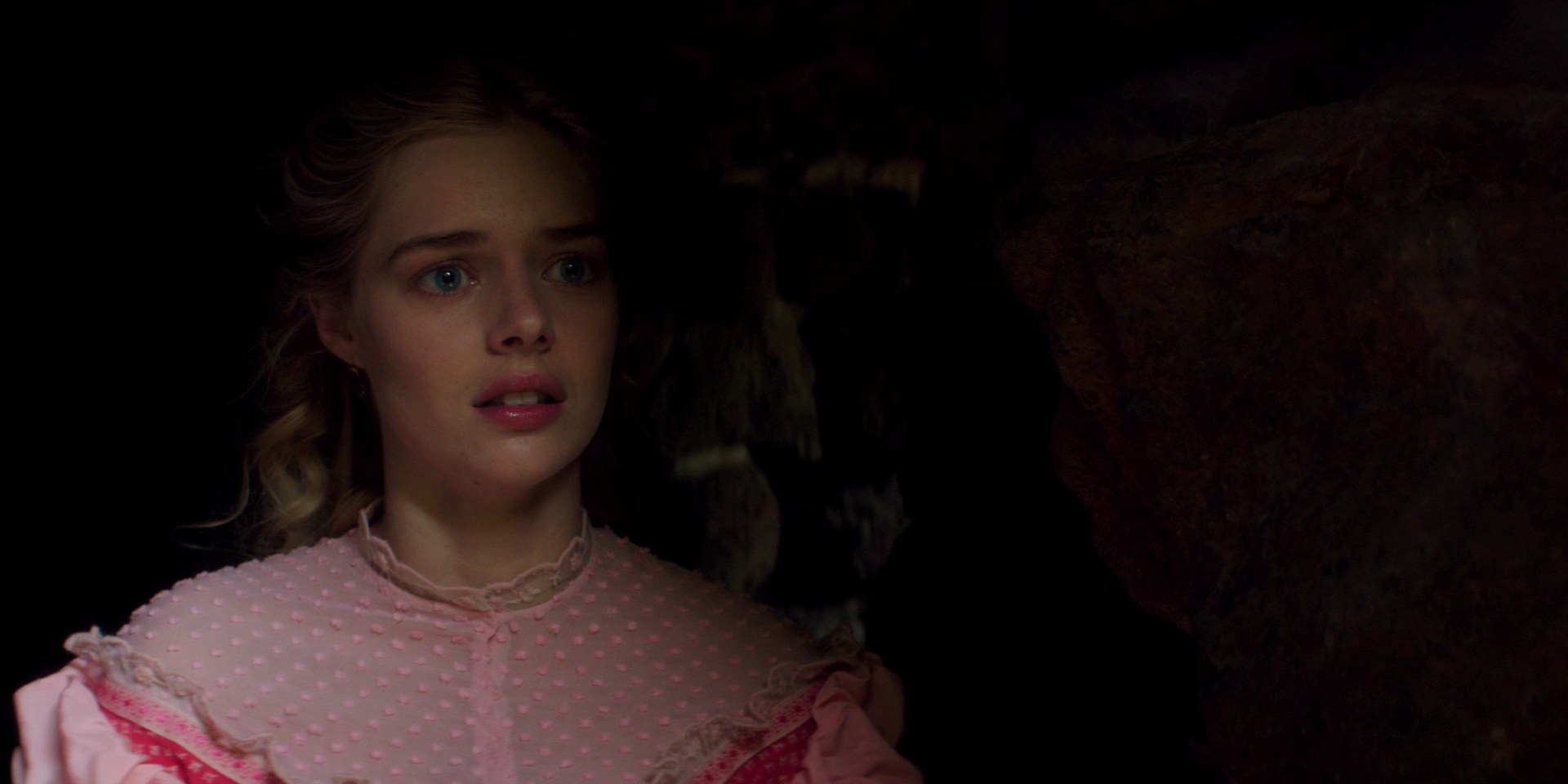 samaraweaving_picnicathangingrock_0706.jpg samaraweaving_picnicathangingrock_0706.jpg