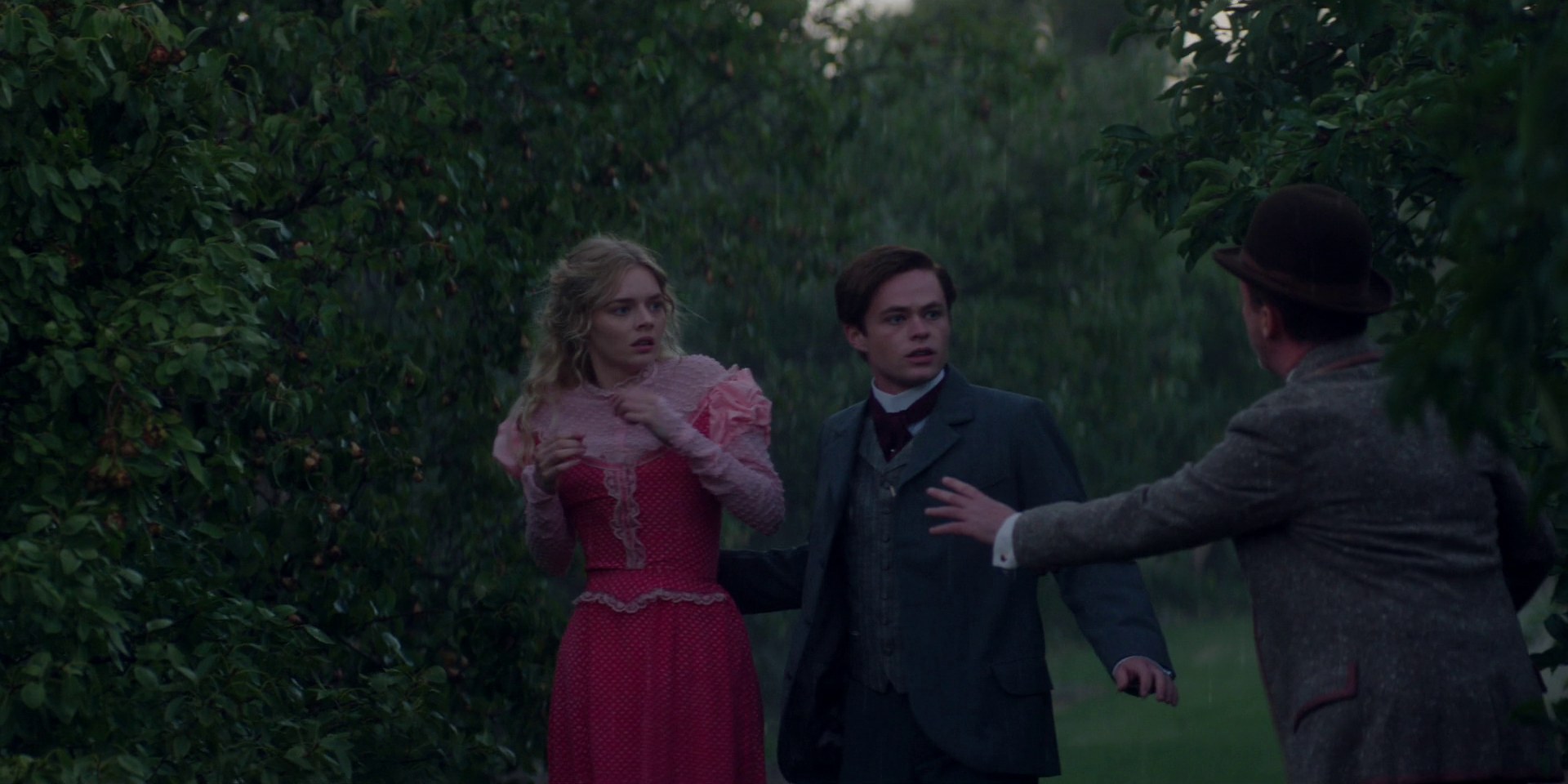 samaraweaving_picnicathangingrock_0730.jpg samaraweaving_picnicathangingrock_0730.jpg