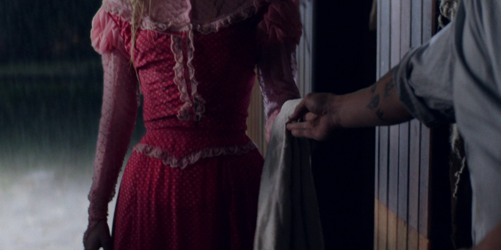 samaraweaving_picnicathangingrock_0753.jpg samaraweaving_picnicathangingrock_0753.jpg