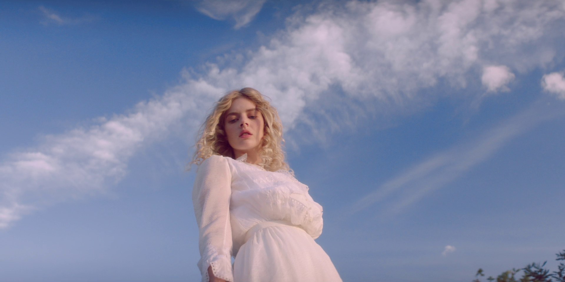 samaraweaving_picnicathangingrock_0827.jpg samaraweaving_picnicathangingrock_0827.jpg