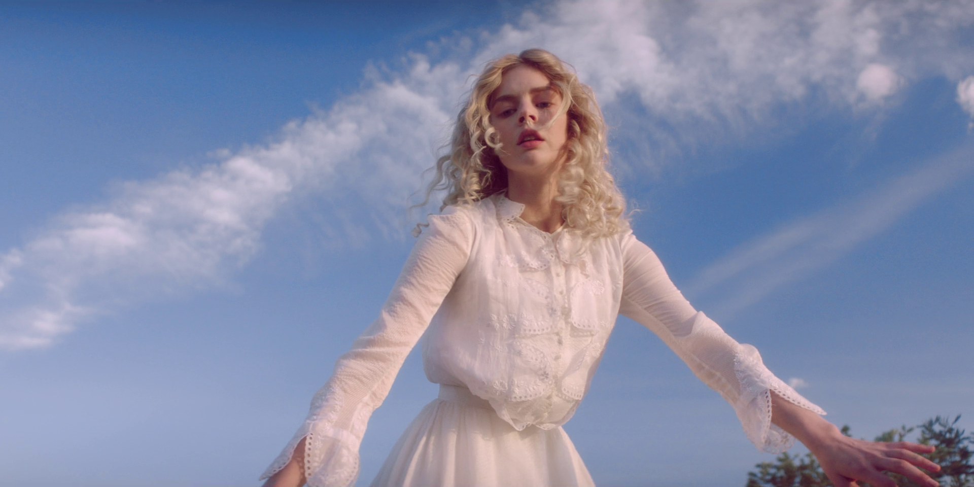 samaraweaving_picnicathangingrock_0837.jpg samaraweaving_picnicathangingrock_0837.jpg