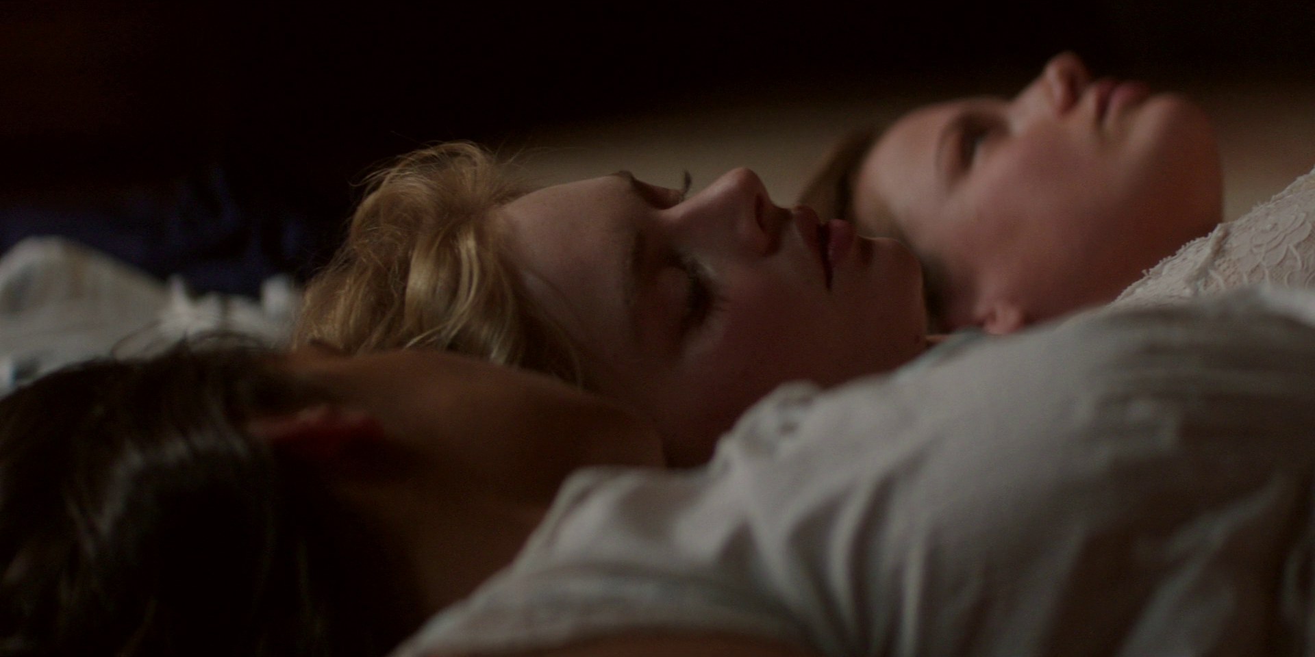 samaraweaving_picnicathangingrock_0944.jpg samaraweaving_picnicathangingrock_0944.jpg