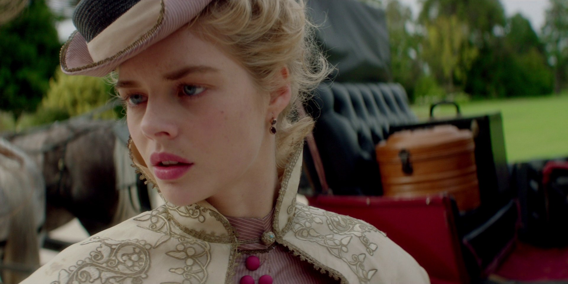 samaraweaving_picnicathangingrock_1412.jpg samaraweaving_picnicathangingrock_1412.jpg