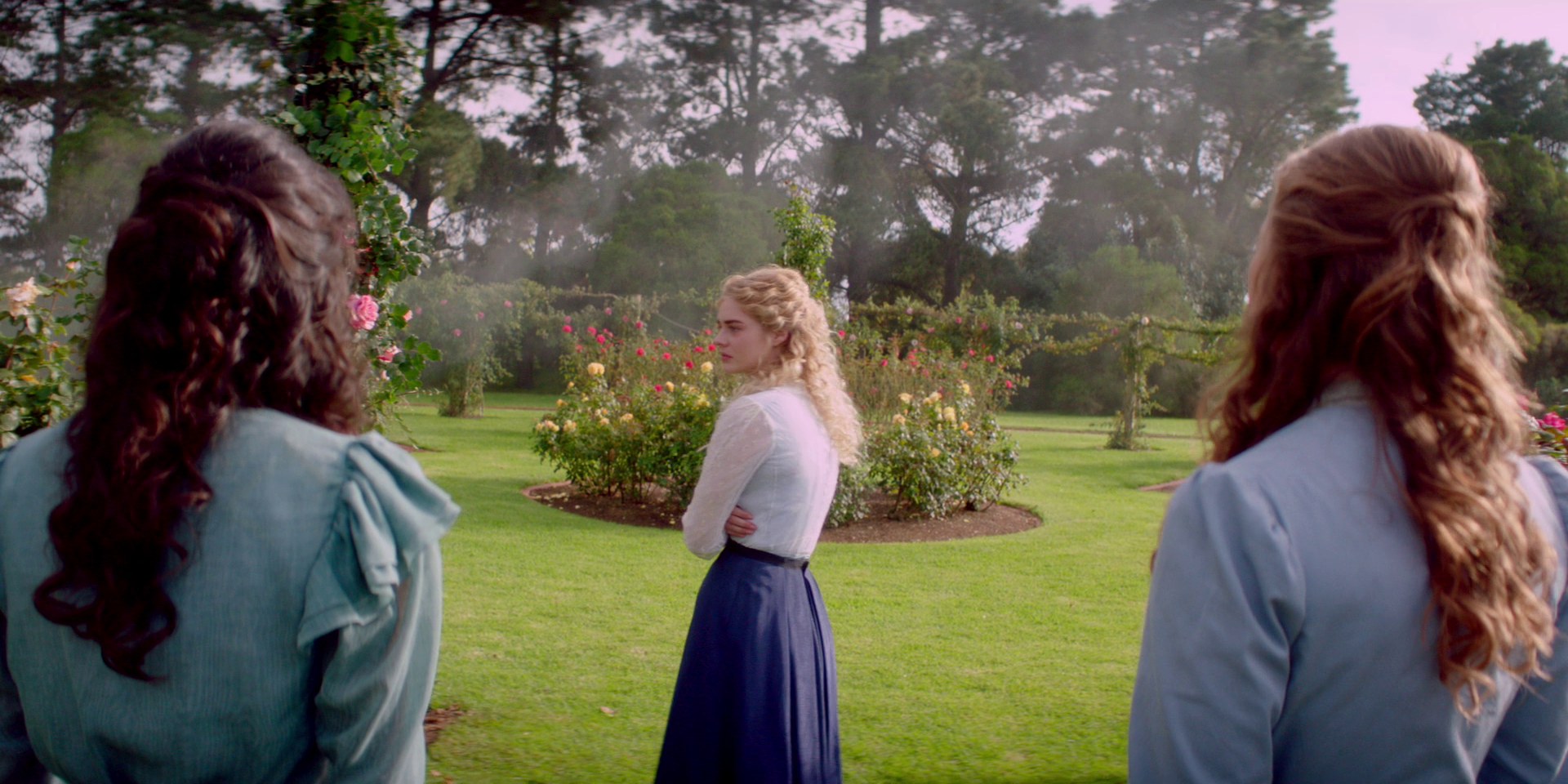 samaraweaving_picnicathangingrock_0112.jpg samaraweaving_picnicathangingrock_0112.jpg