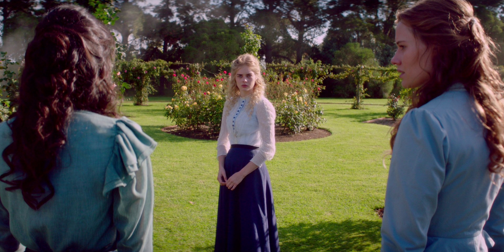 samaraweaving_picnicathangingrock_0125.jpg samaraweaving_picnicathangingrock_0125.jpg