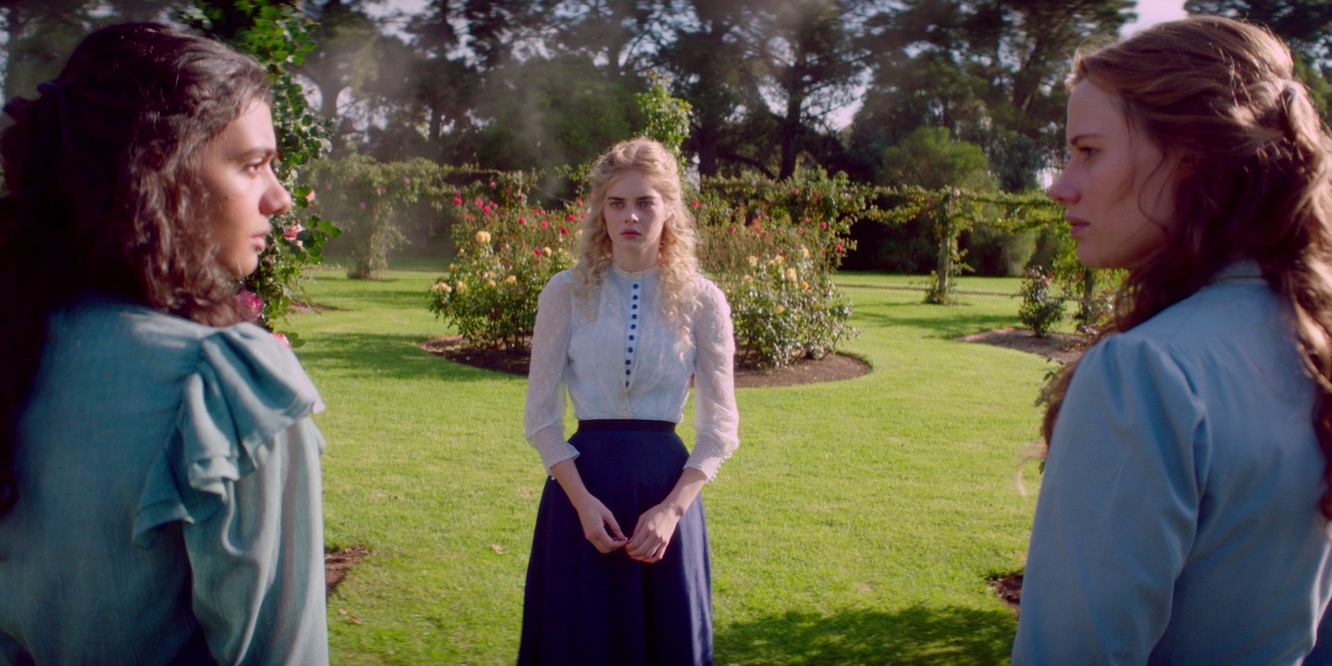 samaraweaving_picnicathangingrock_0130.jpg samaraweaving_picnicathangingrock_0130.jpg