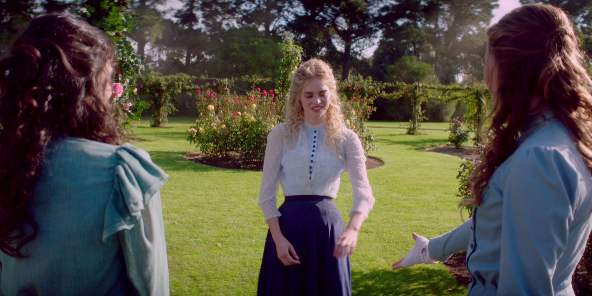 samaraweaving_picnicathangingrock_0148.jpg samaraweaving_picnicathangingrock_0148.jpg