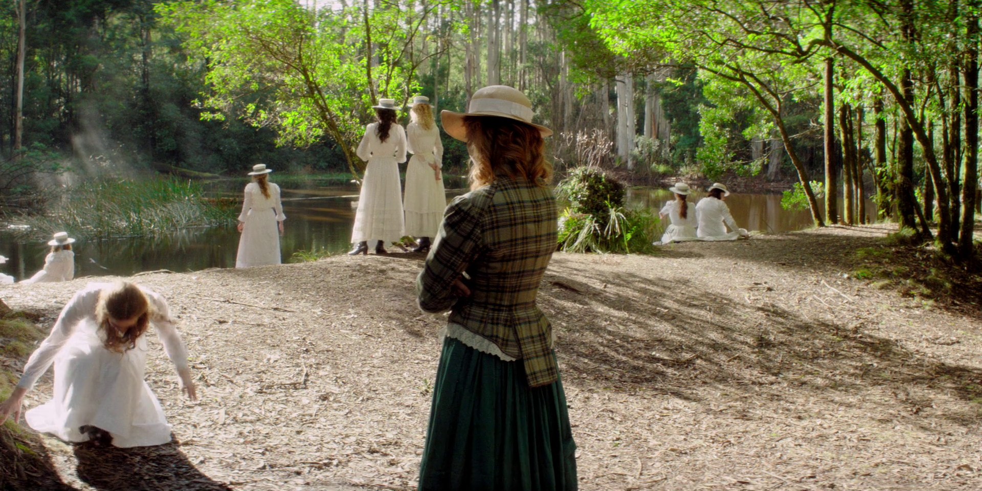 samaraweaving_picnicathangingrock_0001.jpg samaraweaving_picnicathangingrock_0001.jpg