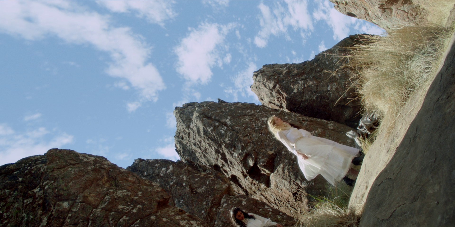 samaraweaving_picnicathangingrock_0166.jpg samaraweaving_picnicathangingrock_0166.jpg